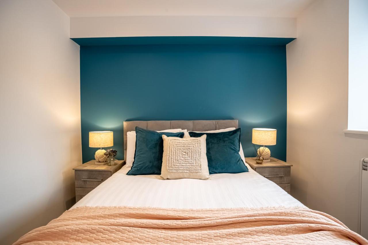 Elegant Fresh Spacious Two Bed Apartment - Juliet Balcony - Sea, Marina, Harbour Views, English Riviera Clock Tower Torquay Exteriör bild
